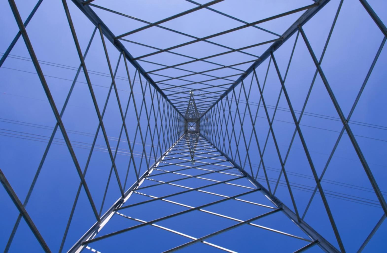 Participant travaillant sur un exercice pratique d'analyse énergétique